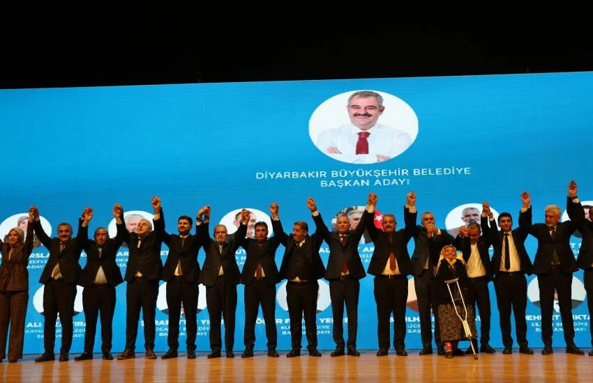 AK Parti Diyarbakır adaylarını tanıttı: Millet 6’lı masanın altını üstüne getirdi