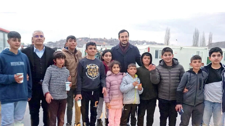 Battalgazi'nin elinden Bağcılar tuttu... Belediye kardeşliği afetin yarasına merhem oldu