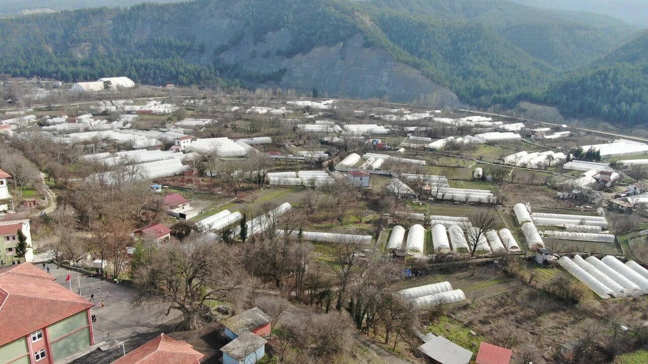 Bu köye akın akın göç ediyorlar! Türkiye’nin en kalabalık köyü belli oldu! - 1. Resim