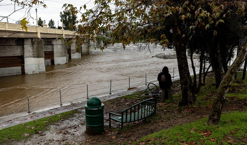 California fırtınanın etkisinden çıkamıyor! Bilanço ağırlaşıyor - 1. Resim