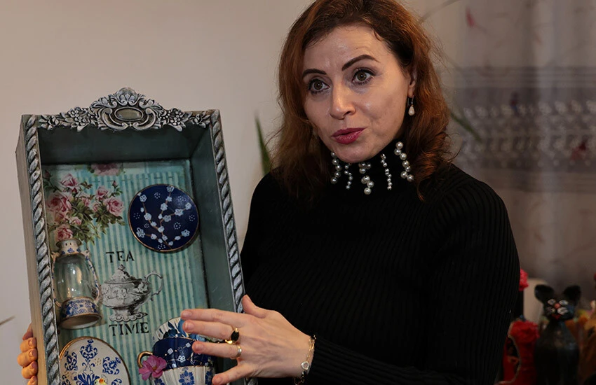 Çöpten topluyor, sanat eserine dönüştürüyor - 1. Resim