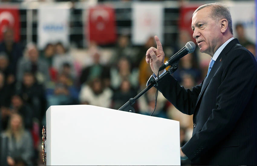 Cumhurbaşkanı Erdoğan'dan muhalefete sert sözler: Bay Kemal'e ilk hançeri sırtında taşıdığı uyanıklar vurdu