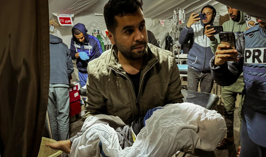 İsrail UAD'nin soykırımı önlemek için aldığı kararlara meydan okuyor - 1. Resim