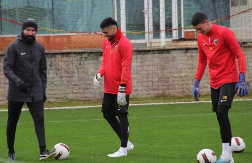 Kayserispor'dan 3 transfer müjdesi! Anlaşma sağlandı - 1. Resim