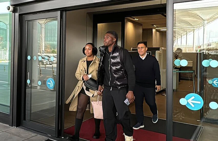 Son dakika! Galatasaray'ın yeni transferi İstanbul'a geldi!