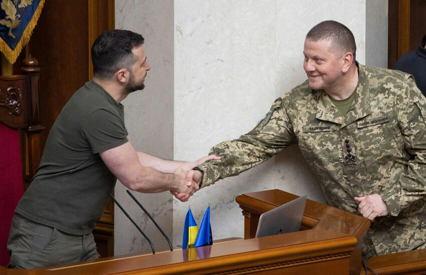 Son dakika! Ukrayna ordusunda kriz: Genelkurmay Başkanı  görevden alındı