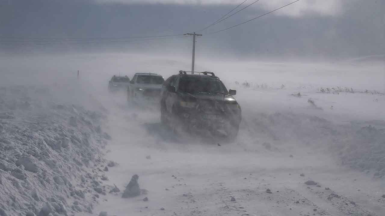 15 il için sarı alarm! Fırtına, dolu, çığ... Meteoroloji 9 Şubat hava durumu raporunu yayınladı