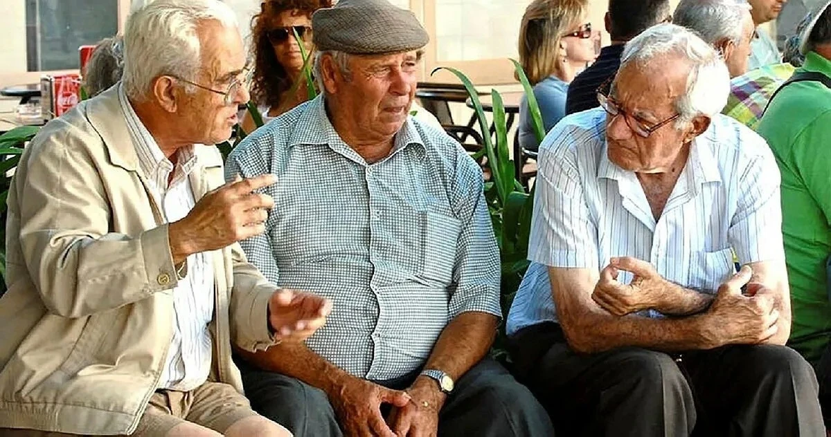 Emekliye müjdeler yolda! Bayram ikramiyesi, tatil, seyahat, elektrik, su ve doğalgaz destekleri geliyor - 3. Resim