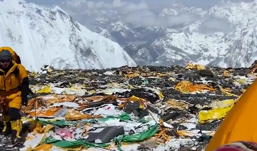 Everest'i seven dışkısına katlanır! Dağcılar artık temizlemek zorunda - 3. Resim