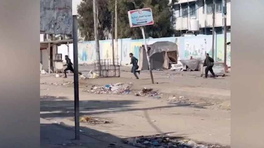 İsrail'in sivil avından geriye cesetler kaldı! Keskin nişancılarla vurdular - 3. Resim