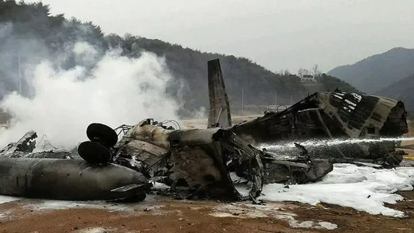 ABD'de sıcak dakikalar! Helikopter çöle çakıldı - 2. Resim