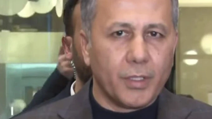 AK Parti Küçükçekmece Belediye Başkan Adayı Aziz Yeniay TGRT Haber'de saldırı anını anlattı