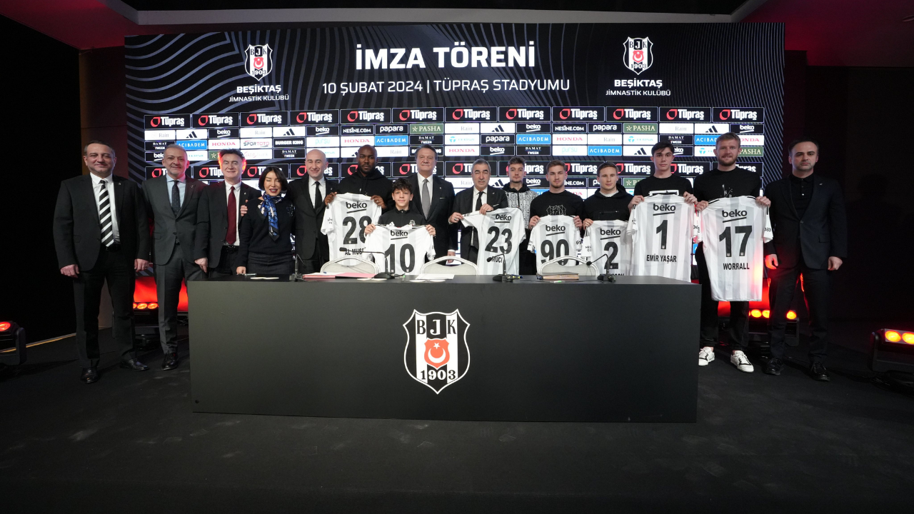 Beşiktaş&#039;tan transfer şov! 7 futbolcu imzayı attı