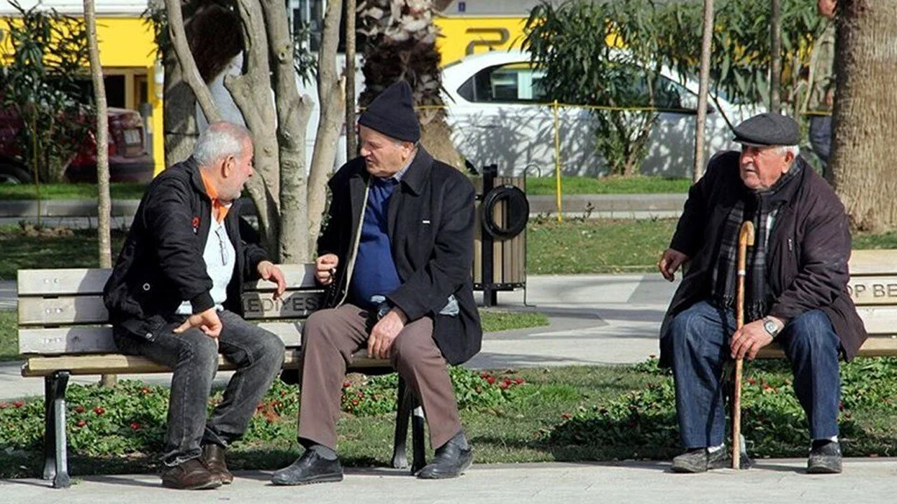 Cumhuriyet tarihinde bir ilk: Türkiye’nin nüfusu hızla yaşlanıyor