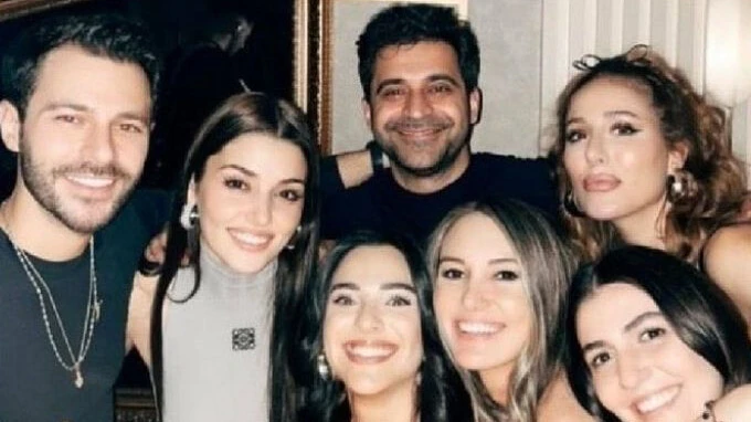 Doğum gününe ünlü akını! Gökçe Bahadır söyledi, Hande Erçel ile Hakan Sabancı dans etti