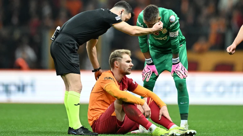 Galibiyet sonrası Galatasaray'ın 2 yıldızından taraftara kötü haber