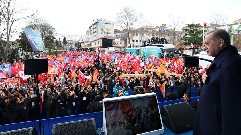 Cumhurbaşkanı Erdoğan'dan AK Parti programına saldırıya ilişkin açıklama: Saldırganlardan biri yakalandı - 2. Resim