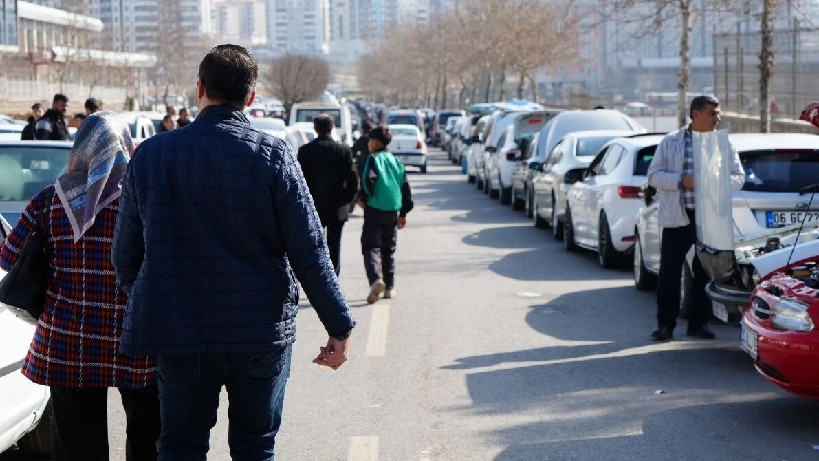 İkinci el araç piyasası kontak kapattı! Fiyatlar uçtu: Ne satan var ne de satın alan