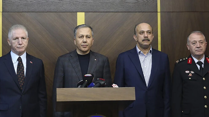 Son Dakika! Bakan Yerlikaya duyurdu: Küçükçekmece saldırısında 17 gözaltı