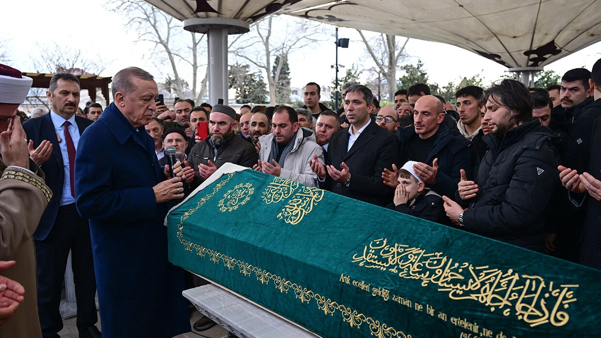 Son dakika! Fatma Sevim Baltacı'ya veda: Cumhurbaşkanı Erdoğan cenaze törenine katıldı - 2. Resim