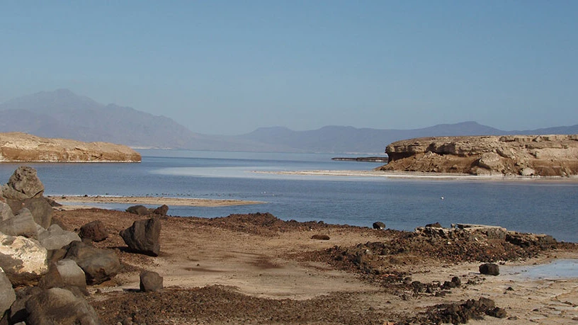 Ateş hattının ortasındaki ülkede Türkiye izi