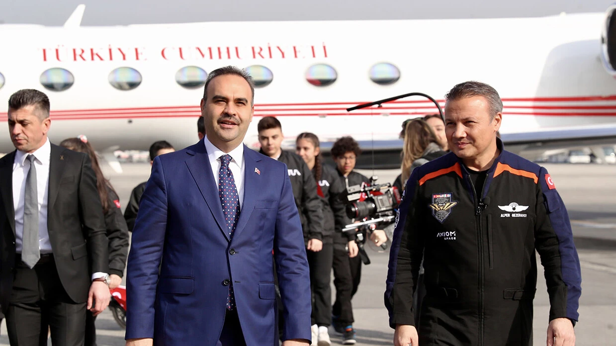 İlk Türk astronot Alper Gezeravcı yurda döndü - 3. Resim
