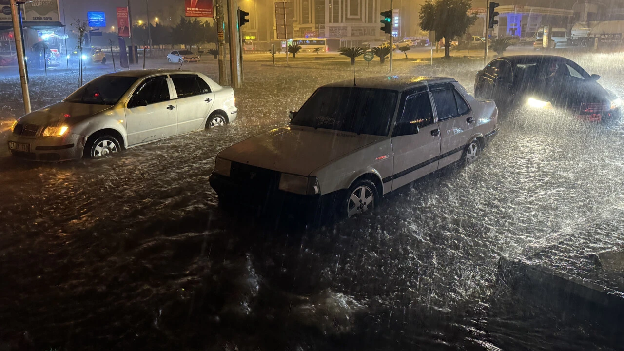 Antalya'da 5 ilçede okullar tatil edildi - 2. Resim