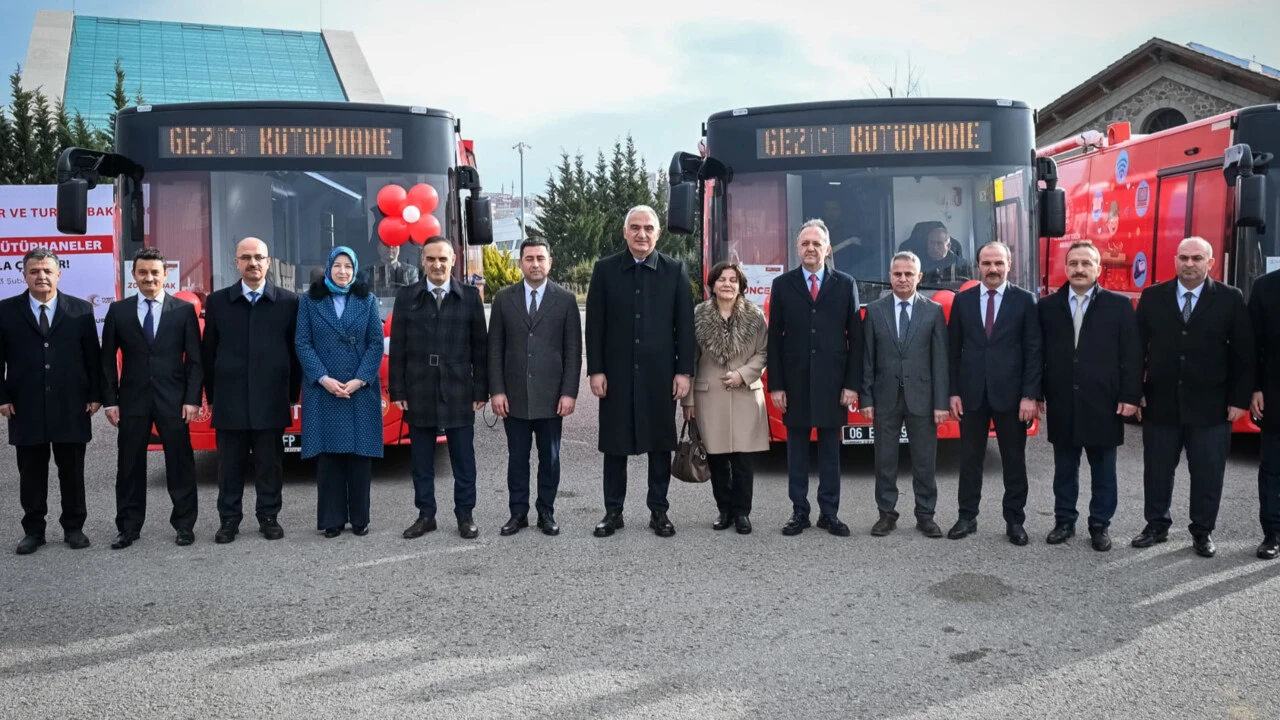 Bakan Ersoy: Cumhuriyet'in 100'üncü yılında hedefimize ulaştık