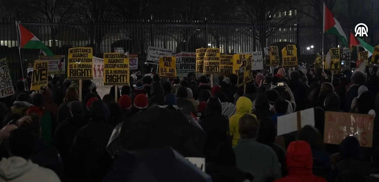 Beyaz Saray önünde üniversitelilerden Filistin protestosu - 1. Resim