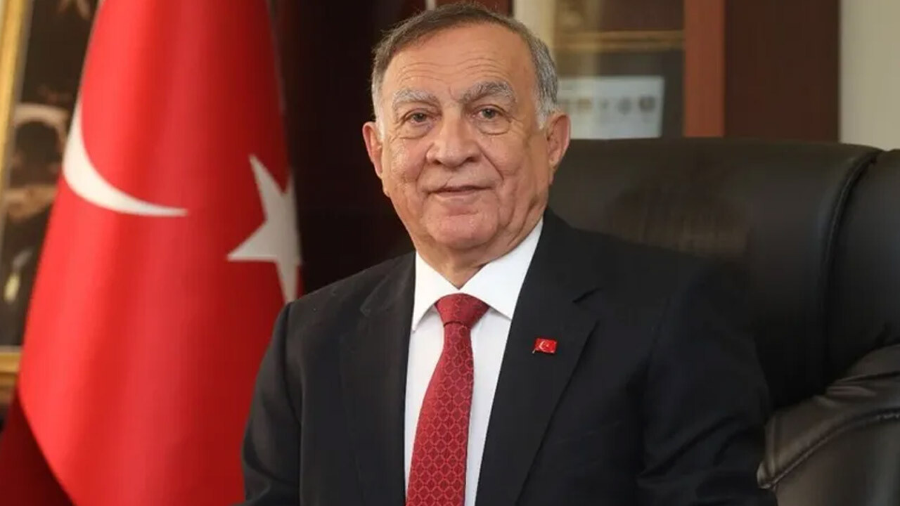 CHP&#039;li Seyhan belediye başkanı partisinden istifa etti