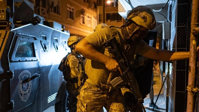 PKK'lı saklandığı delikte yakalandı - 1. Resim