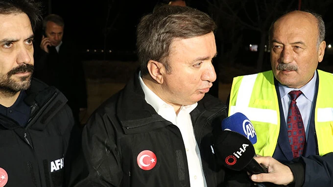 Son Dakika! Bakan Yerlikaya'dan Erzincan açıklaması: 400 personel görevlendirildi - 3. Resim
