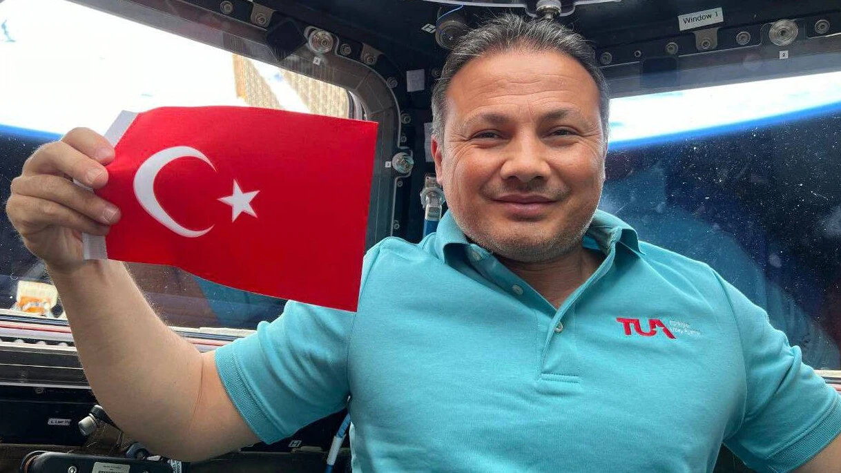 Türk halkı Alper Gezeravcı'nın uzaya gönderilmesini büyük bir sevinçle karşıladı - 2. Resim
