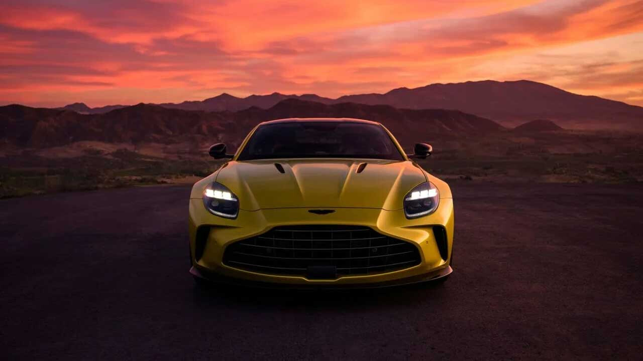 Yeni Aston Martin Vantage, şık tasarımı ve müthiş özellikleriyle tanıtıldı