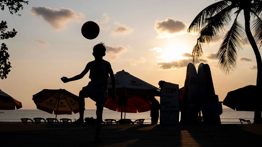 Bali adasına giriş ücretli hale geldi! Yabancı turistler vergi ödeyecek