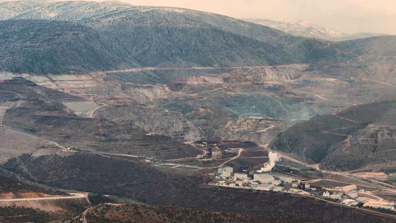 Maden sahası toprak kaymasından önce böyle görüntülendi - 2. Resim