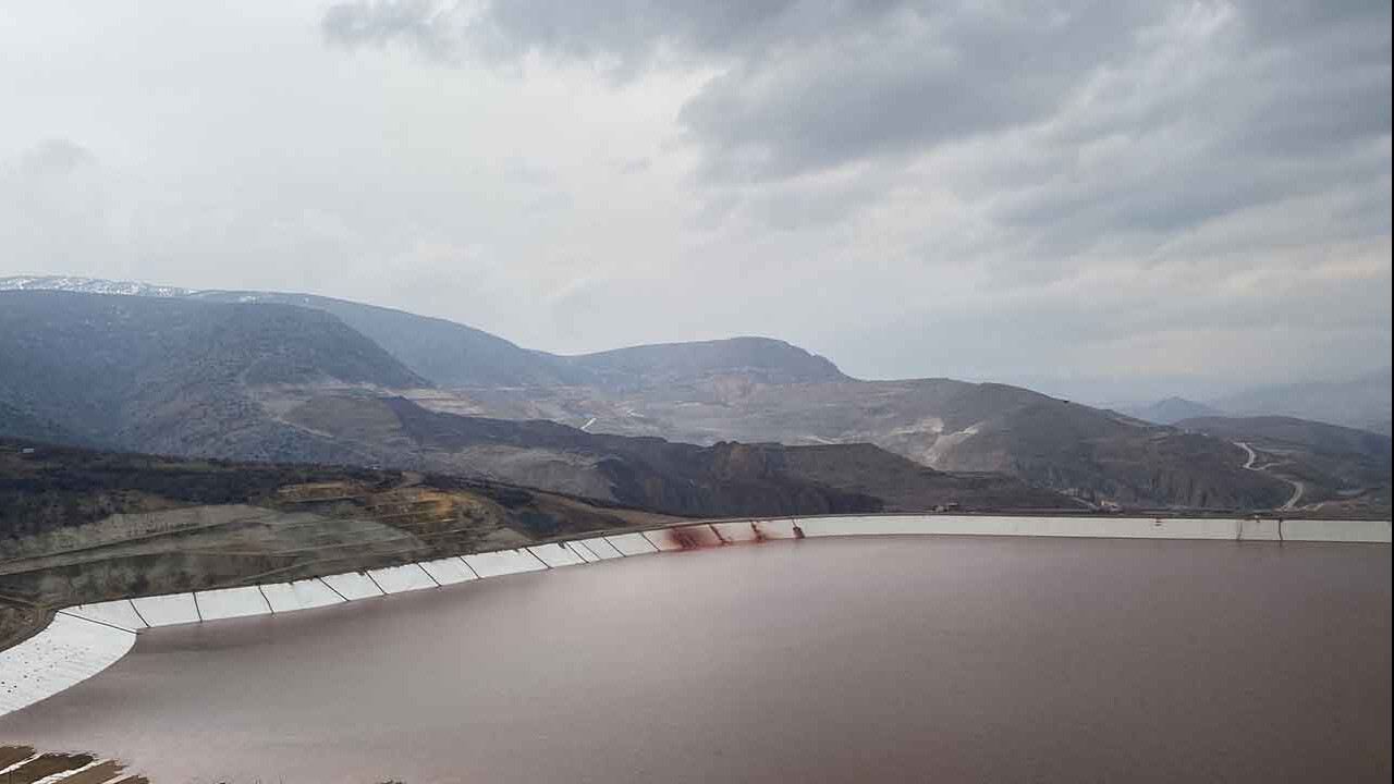 Siyanürlü toprak Fırat Nehri&#039;ne mi aktı? Cumhurbaşkanlığı iddialara son noktayı koydu