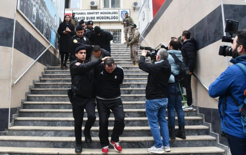 Son dakika: Küçükçekmece'deki saldırıya ilişkin 3 kişi tutuklandı - 2. Resim