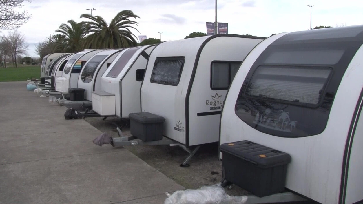 Vatandaşlar isyan etti! Kartal ve Maltepe sahilinde karavan işgali - 1. Resim