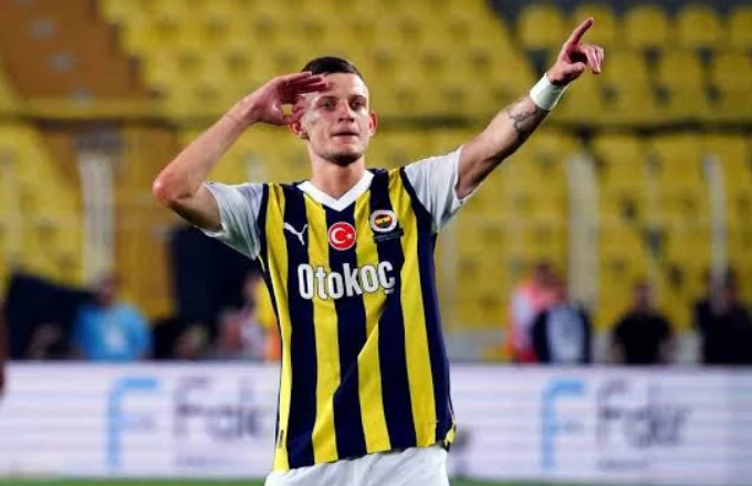 Sportif direktör resmen açıkladı! Xabi Alonso Fenerbahçe'nin yıldızını alıyor