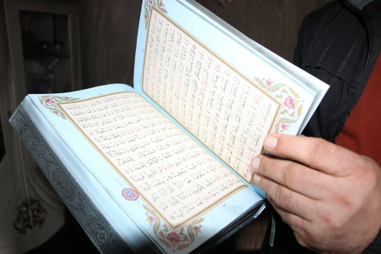 Yangında tüm eşyalar küle döndü bir tek Kur'an-ı Kerim sağlam kaldı