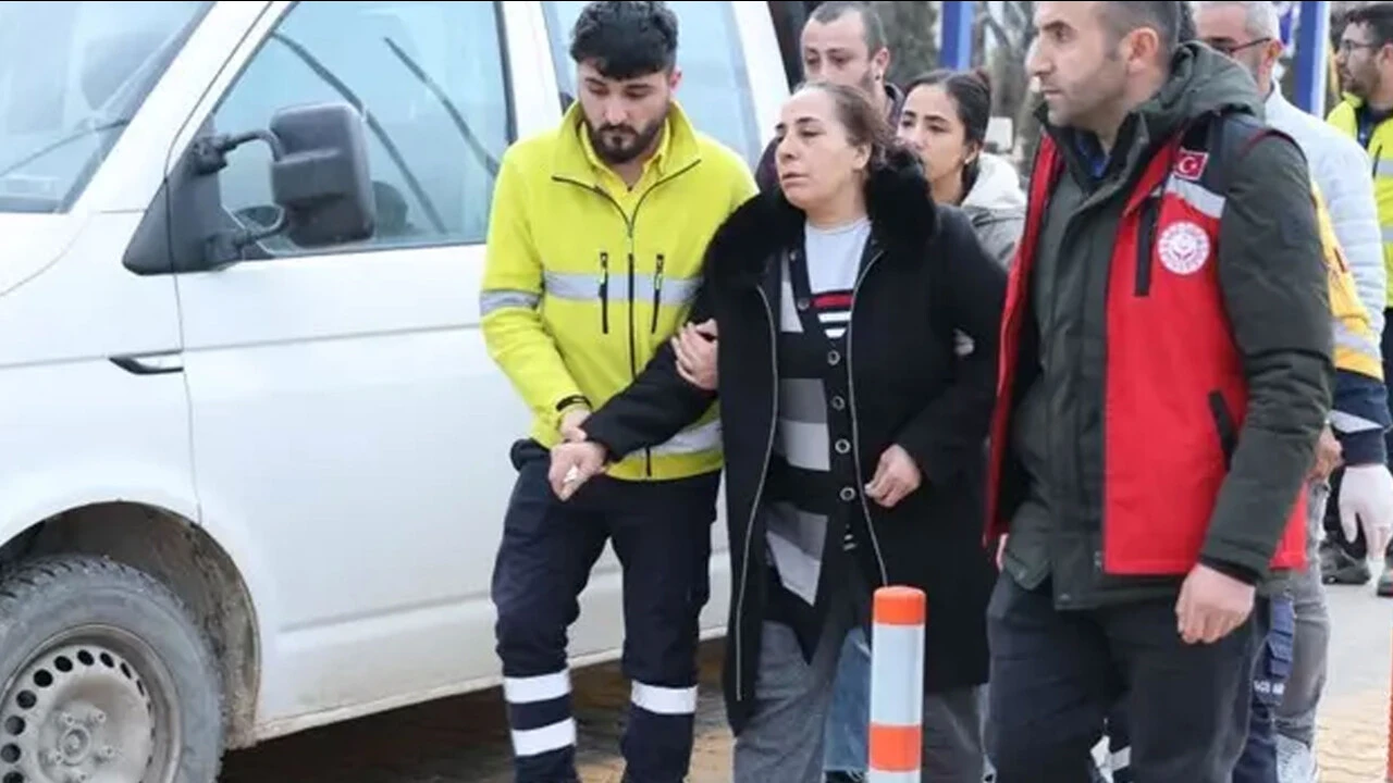Erzincan'da işçiler felaketin geleceğini saatler öncesinden fark edip uyarmış! Toprak altında kalan işçiden eşine son sözler