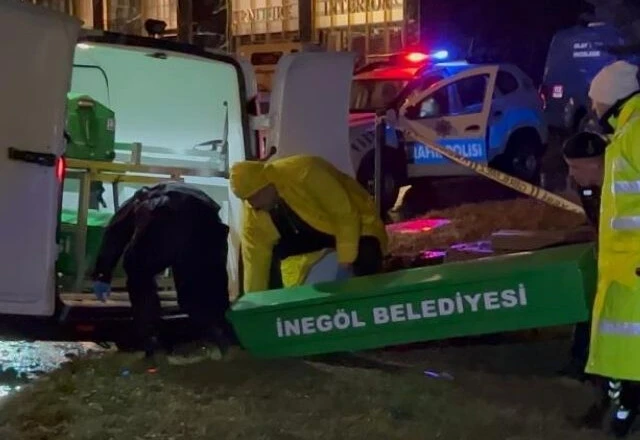 Sevgililer Günü kutlaması sonrası yürekleri burkan kaza: 2 ölü, 2 yaralı!