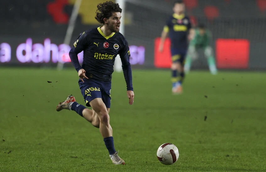 Son dakika! Ali Koç yıldız futbolcunun ayrılığını duyurdu: "Sezon sonunda yeni bir hikayeye yelken açacak" - 1. Resim