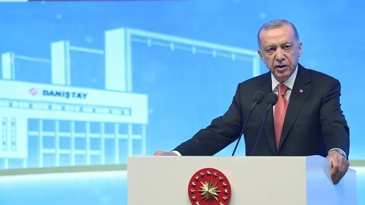 Son dakika! Cumhurbaşkanı Erdoğan&#039;dan Danıştay ve AYM&#039;ye sert tepki: Garip kararlar, hazmedemiyorum!