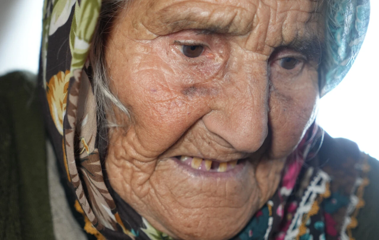 Türkiye'nin en yaşlı insanı 117 yaşındaki Arzu nine tek isteğini söyledi