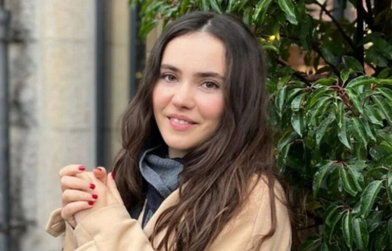 Üç Kız Kardeş dizisinin oyuncusu sete giderken kaza geçirdi - 1. Resim