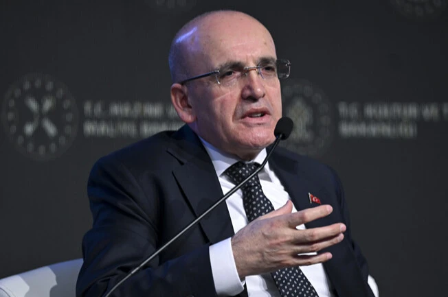 Bakan Şimşek’ten enflasyon açıklaması: Düşürürken sıra dışı bir şey yapmayacağız