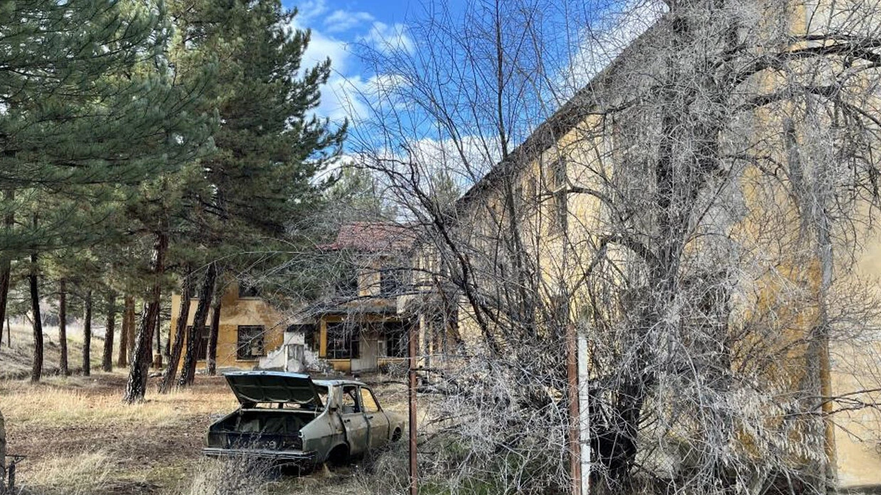 Bir zamanların küçük Paris’i şimdi terk edilen Çernobil’i andırıyor - 7. Resim