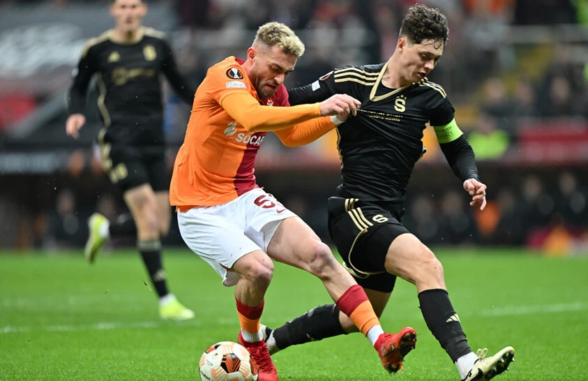 Dünya devleri Barış Alper için sıraya girdi! Sparta Prag maçına gözlemci yağdı